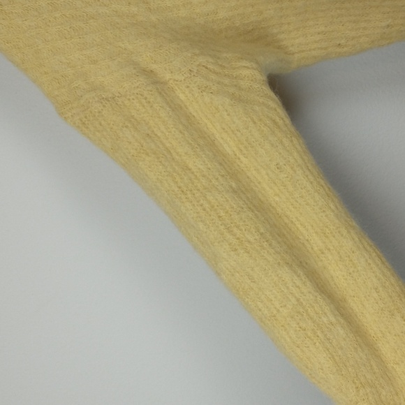 Everlane Alpaca Cropped Crewneck Sweater Womens XL Yellow Knit Semi Sheer Wool - Picture 4 of 8